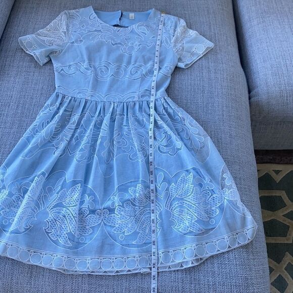 Aina Be Blue‎ Lace Open Back Dress - Picture 5 of 7